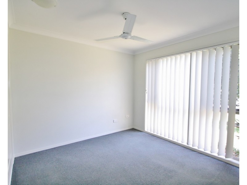 28 Friend Street, Wakerley QLD 4154