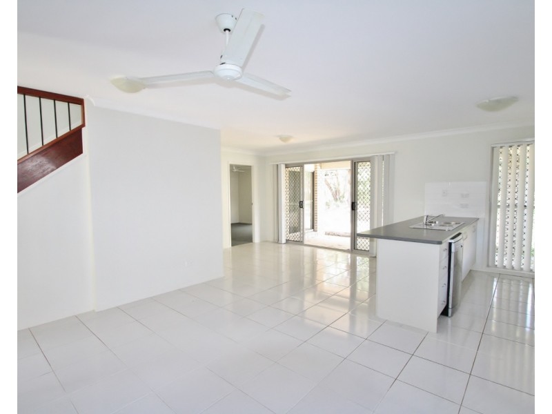 28 Friend Street, Wakerley QLD 4154