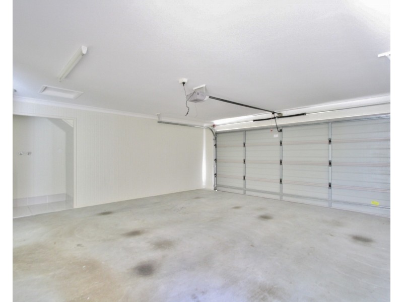 28 Friend Street, Wakerley QLD 4154