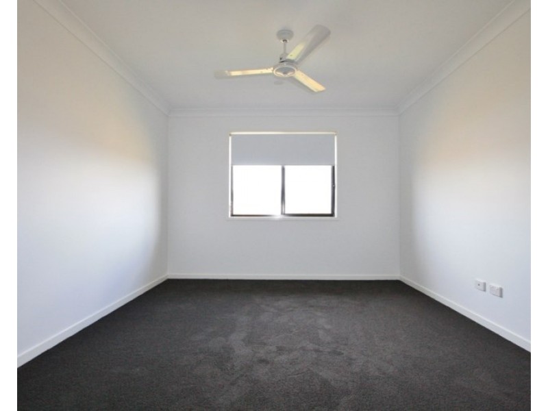 27 Augusta Boulevard, Pimpama QLD 4209