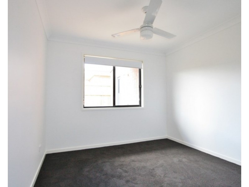 27 Augusta Boulevard, Pimpama QLD 4209