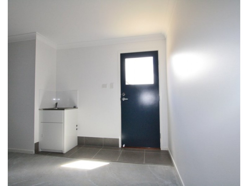 27 Augusta Boulevard, Pimpama QLD 4209