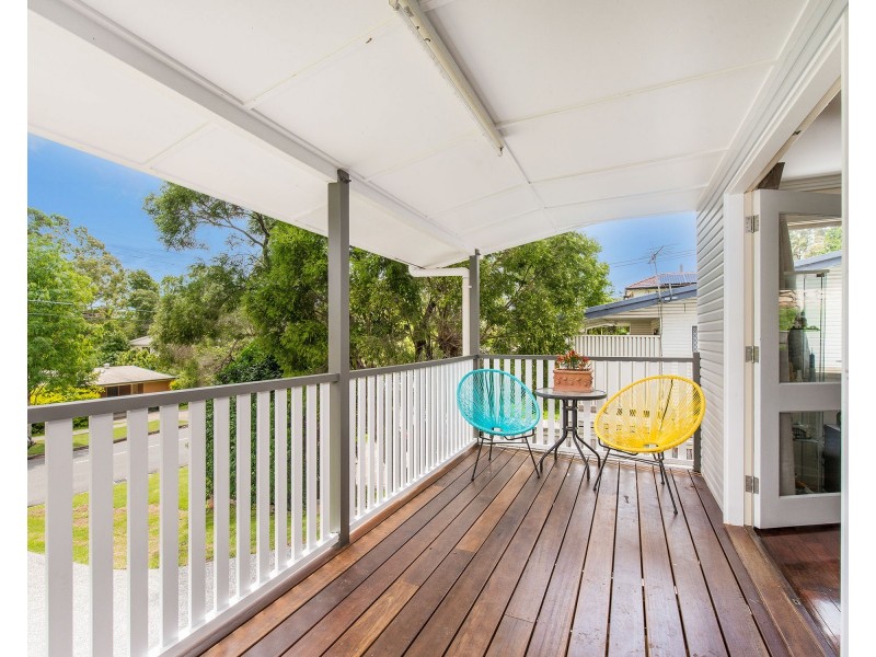 21 David Road, Holland Park QLD 4121