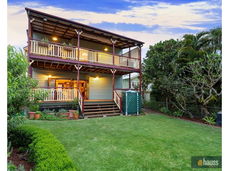 92 Graceville Avenue, Graceville QLD 4075