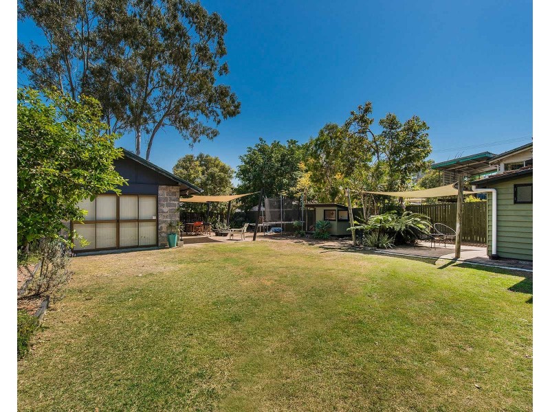 75 Birdwood Road, Holland Park West QLD 4121