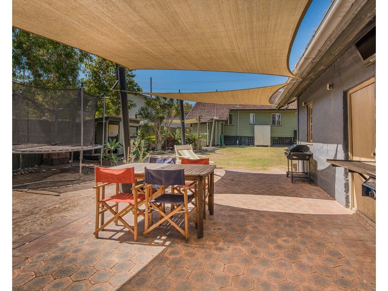 75 Birdwood Road, Holland Park West QLD 4121