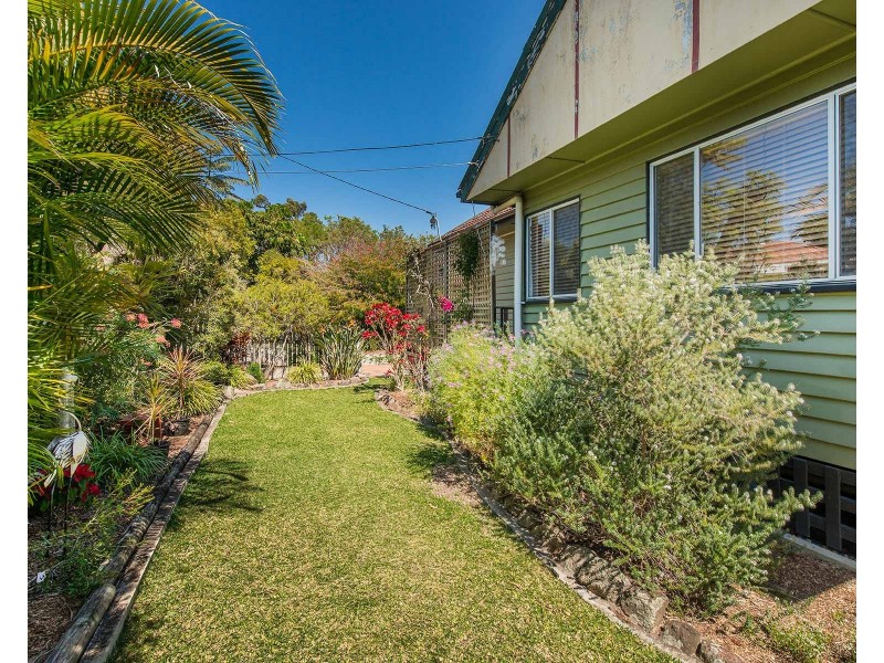 75 Birdwood Road, Holland Park West QLD 4121