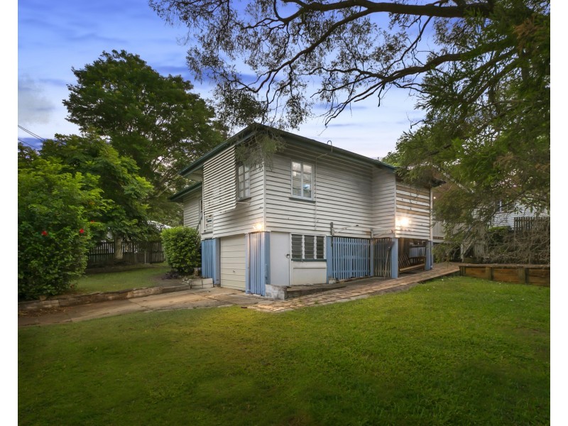 28 Fernvale Road, Tarragindi QLD 4121