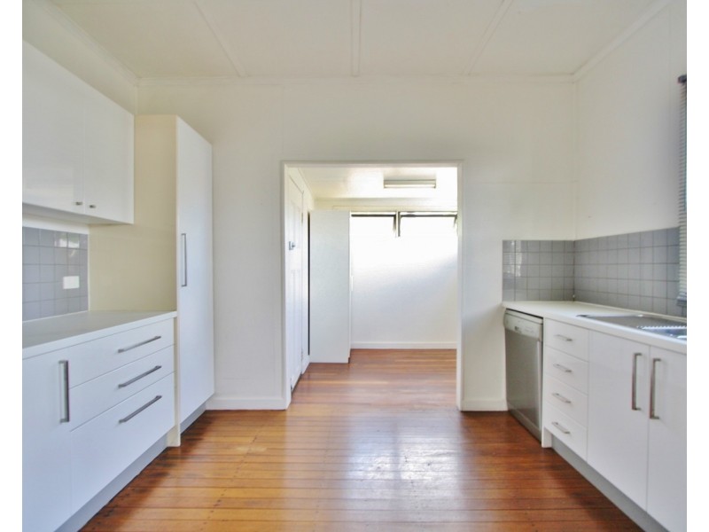 61 Ethel Street, Chermside QLD 4032
