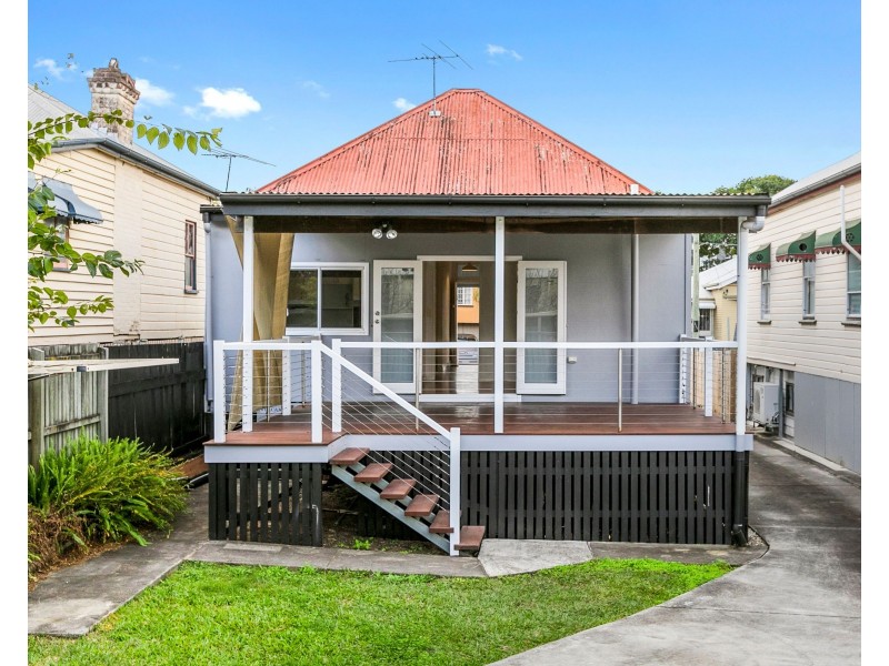 205 Cornwall Street, Greenslopes QLD 4120