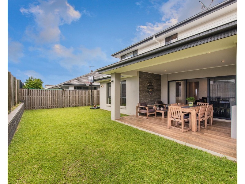 19 Plateau Place, Rochedale QLD 4123