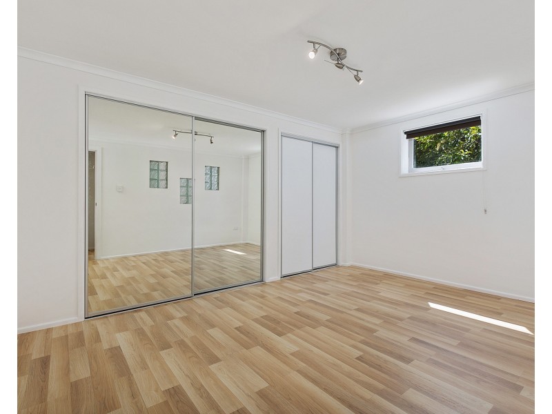 18 Grunert Street, Holland Park QLD 4121