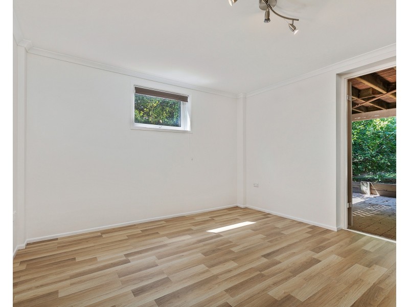 18 Grunert Street, Holland Park QLD 4121