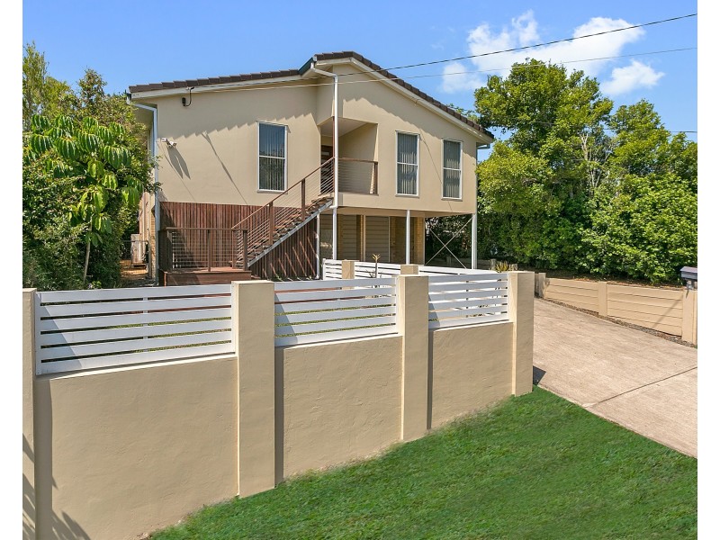 18 Grunert Street, Holland Park QLD 4121