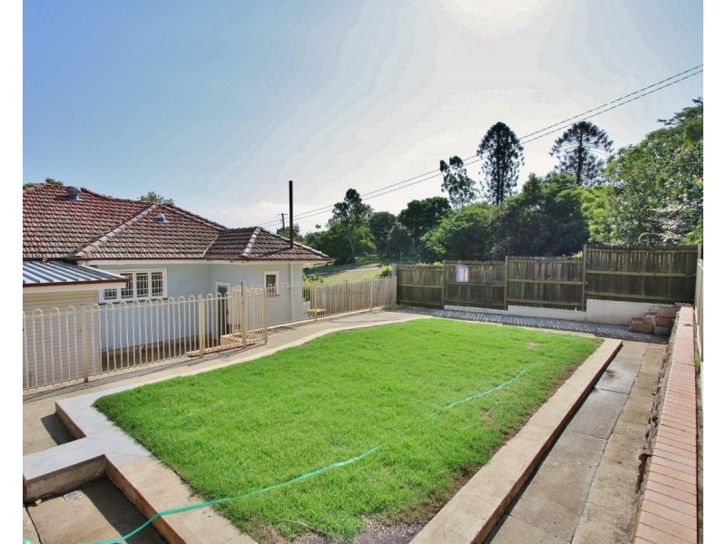 16 Roseberry Terrace, Chelmer QLD 4068