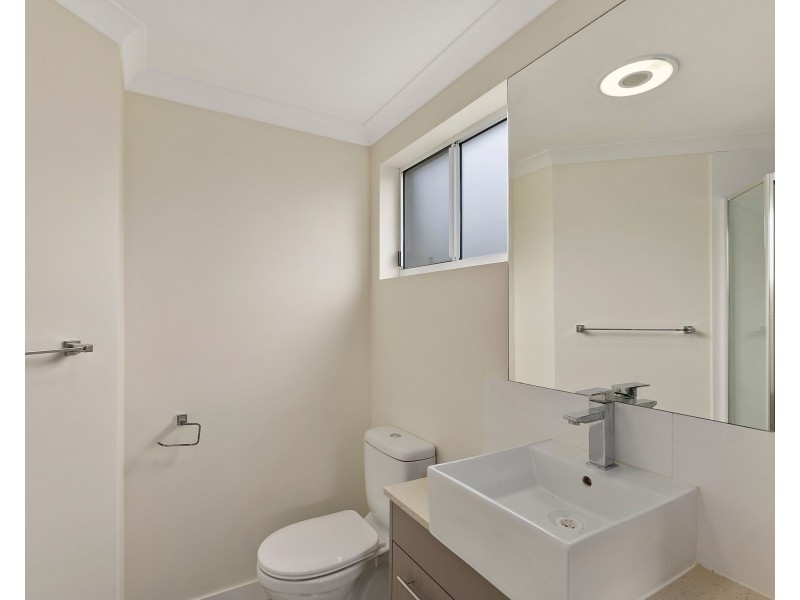 1/38 Chatsworth Road, Greenslopes QLD 4120