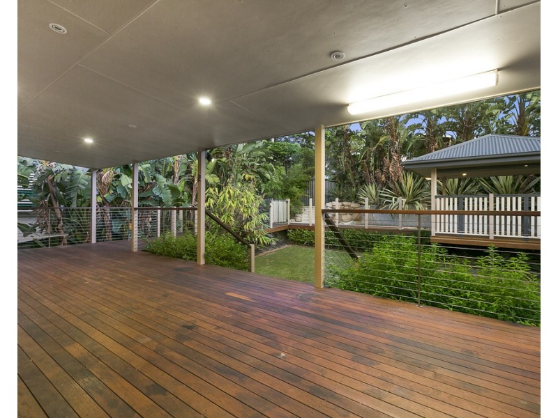 52 Latimer Street, Holland Park QLD 4121