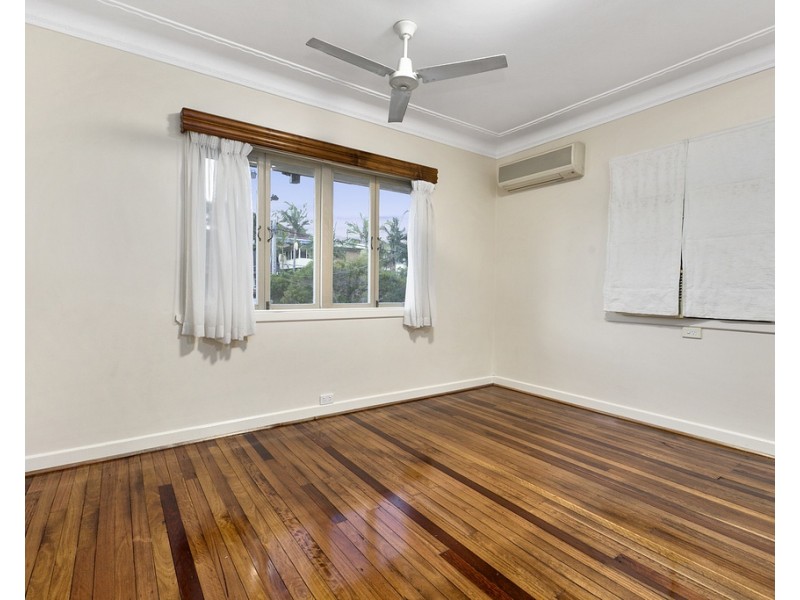 52 Latimer Street, Holland Park QLD 4121