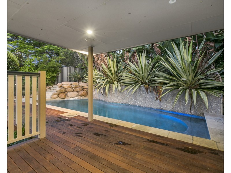 52 Latimer Street, Holland Park QLD 4121