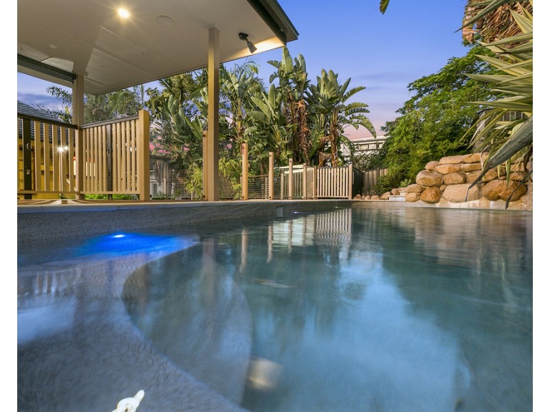 52 Latimer Street, Holland Park QLD 4121