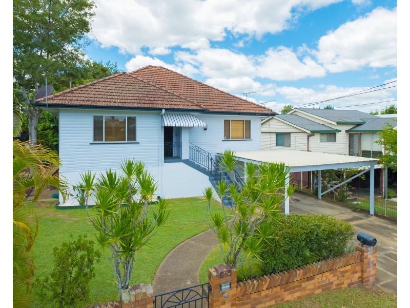39 Holland Road, Holland Park QLD 4121