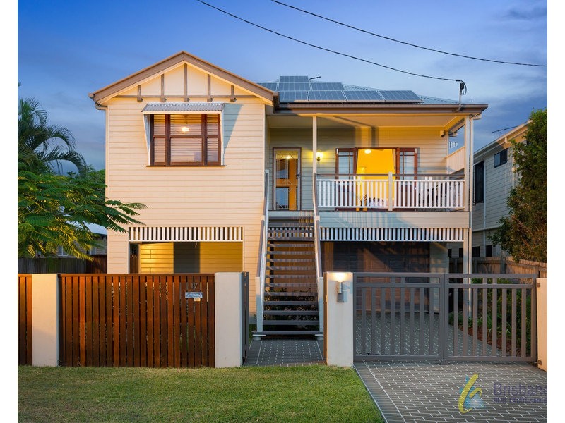 17 White Street, Graceville QLD 4075