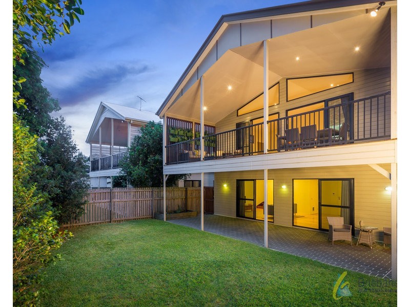 17 White Street, Graceville QLD 4075