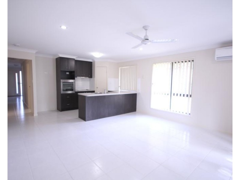 2 Gordon Drive, Bellbird Park QLD 4300