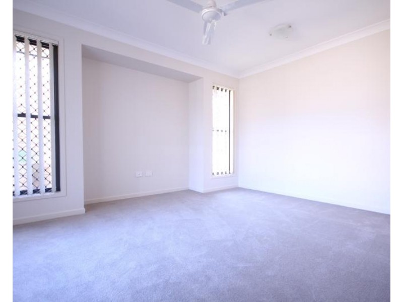 2 Gordon Drive, Bellbird Park QLD 4300