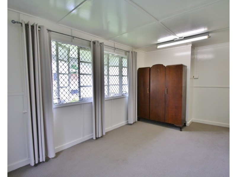 8 Paragon Street, Yeronga QLD 4104