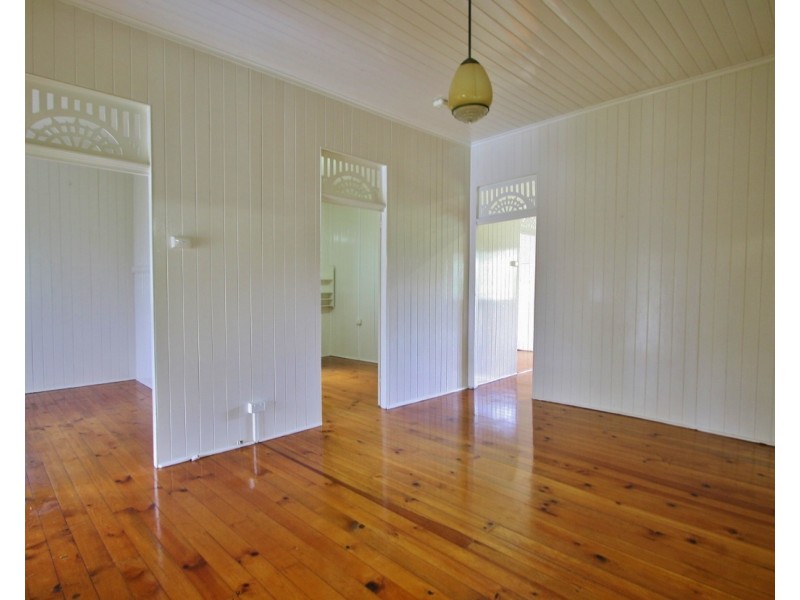 8 Paragon Street, Yeronga QLD 4104