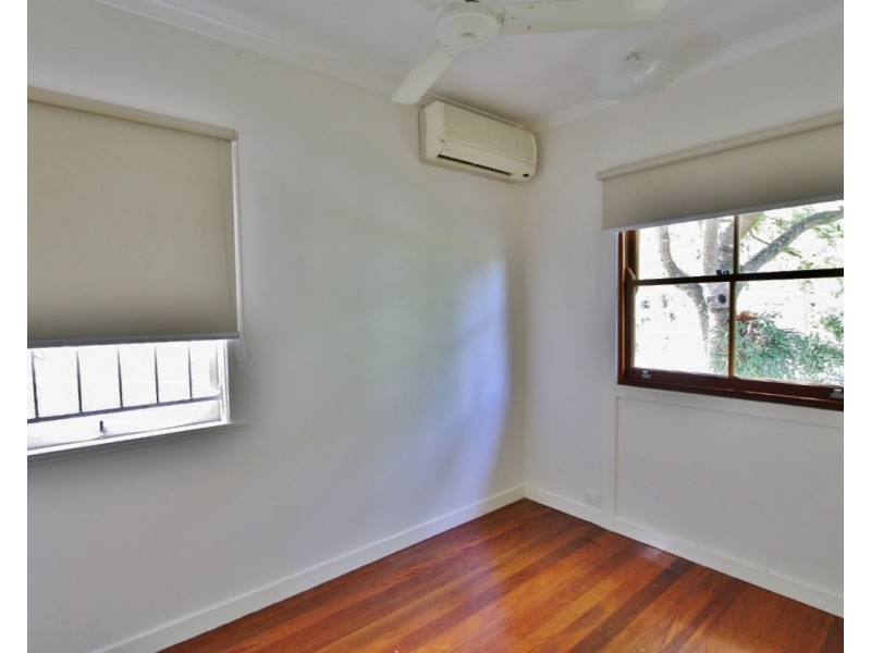 11 Jenkinson Street, Indooroopilly QLD 4068