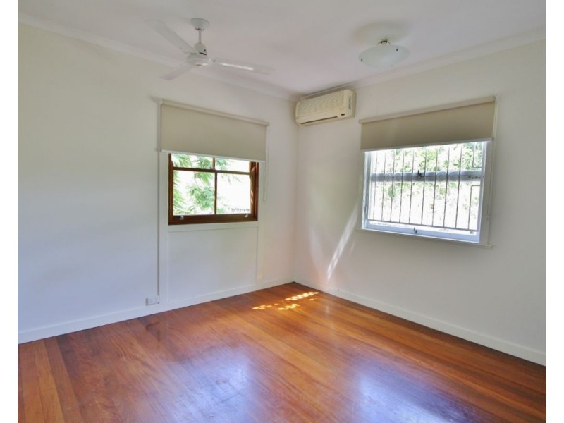 11 Jenkinson Street, Indooroopilly QLD 4068