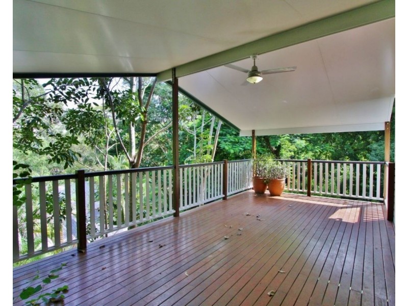 11 Jenkinson Street, Indooroopilly QLD 4068