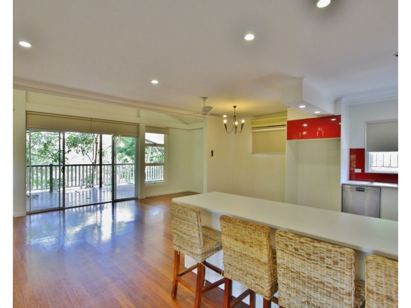 11 Jenkinson Street, Indooroopilly QLD 4068