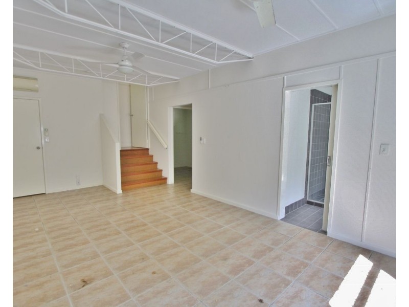 11 Jenkinson Street, Indooroopilly QLD 4068