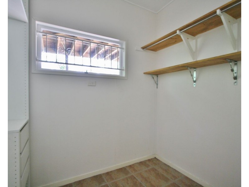 11 Jenkinson Street, Indooroopilly QLD 4068