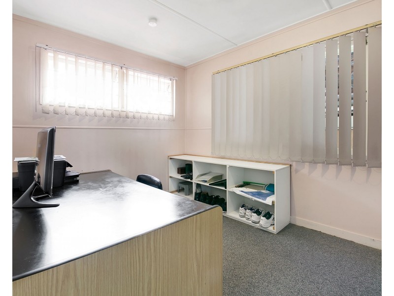 177 Sterculia Avenue, Holland Park West QLD 4121