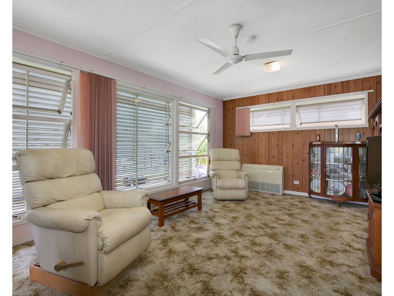 177 Sterculia Avenue, Holland Park West QLD 4121