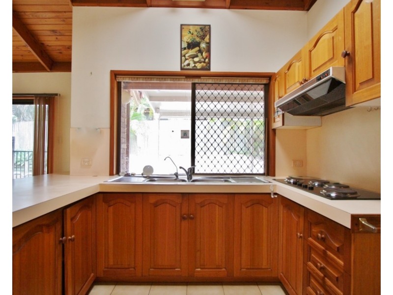 15 Aldford Street, Carindale QLD 4152