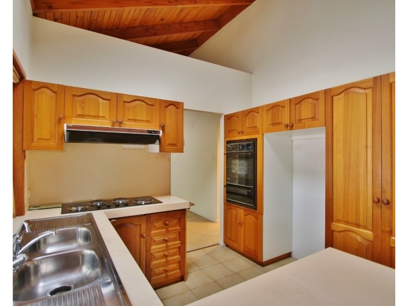 15 Aldford Street, Carindale QLD 4152