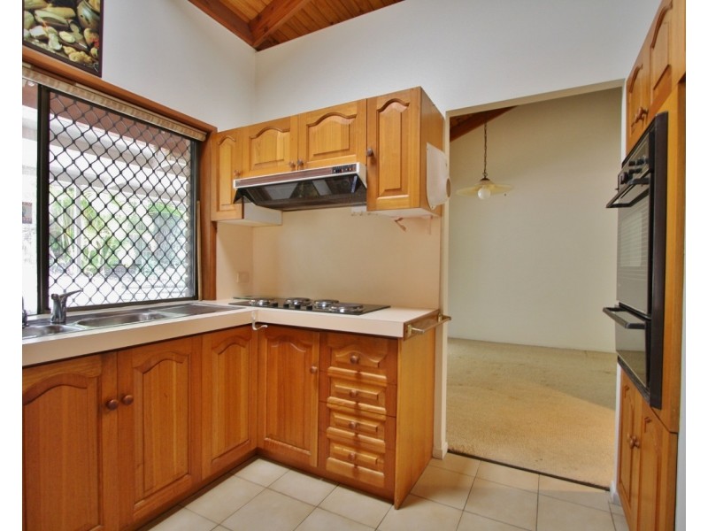 15 Aldford Street, Carindale QLD 4152