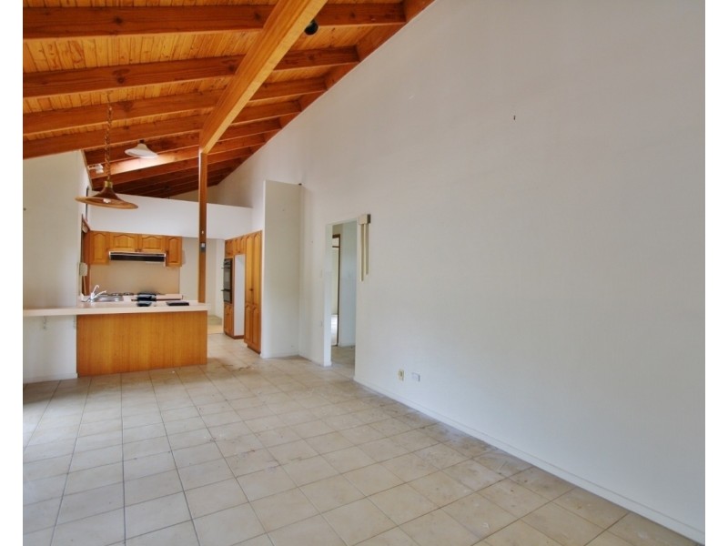 15 Aldford Street, Carindale QLD 4152