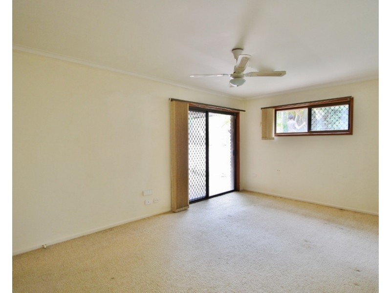 15 Aldford Street, Carindale QLD 4152