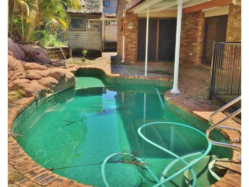 15 Aldford Street, Carindale QLD 4152