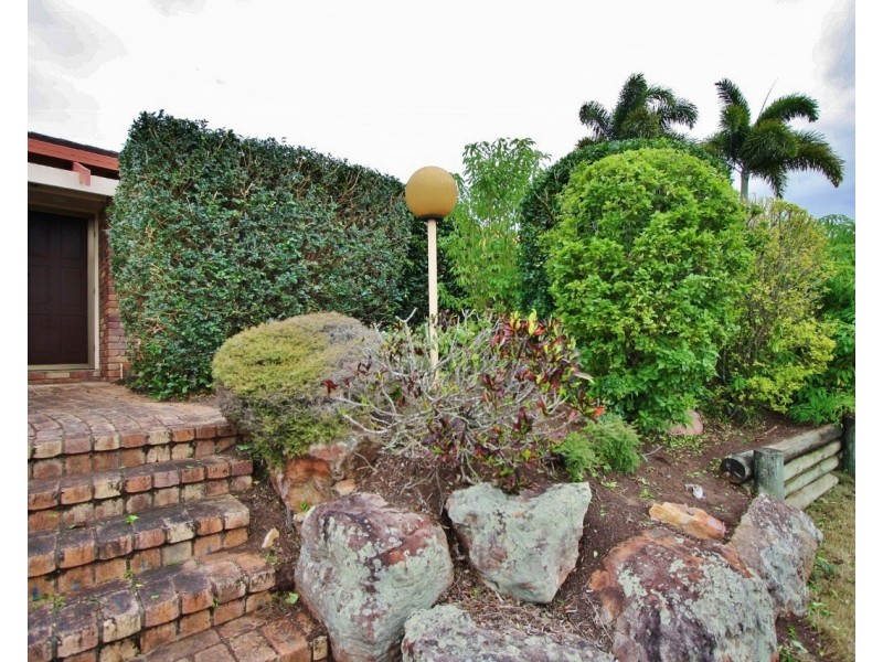 15 Aldford Street, Carindale QLD 4152