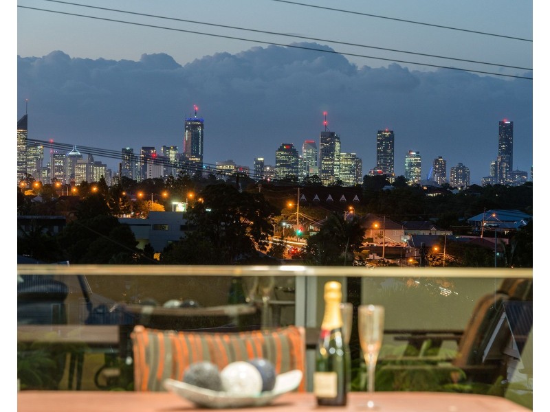 26 Brodie Street, Holland Park West QLD 4121