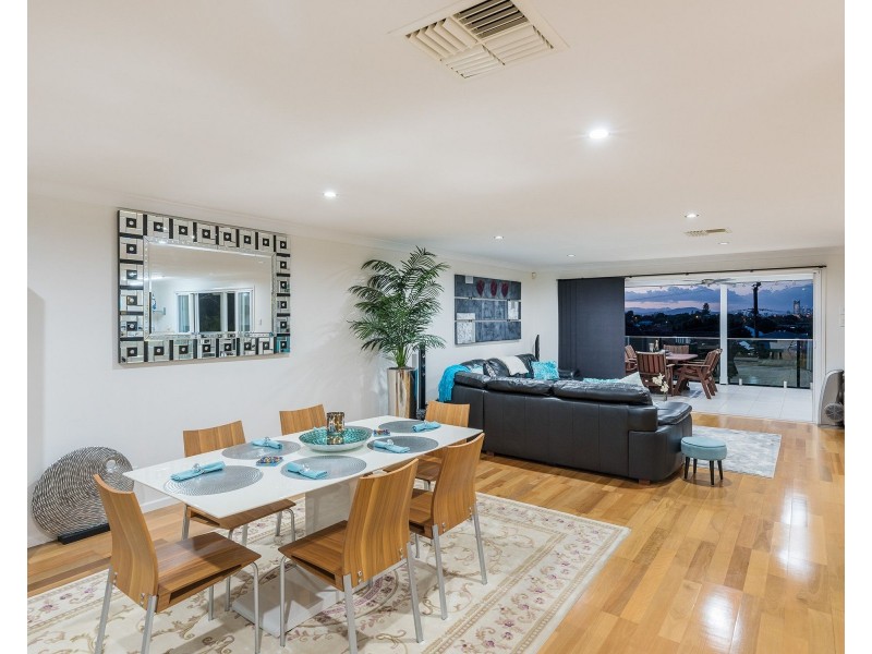 26 Brodie Street, Holland Park West QLD 4121