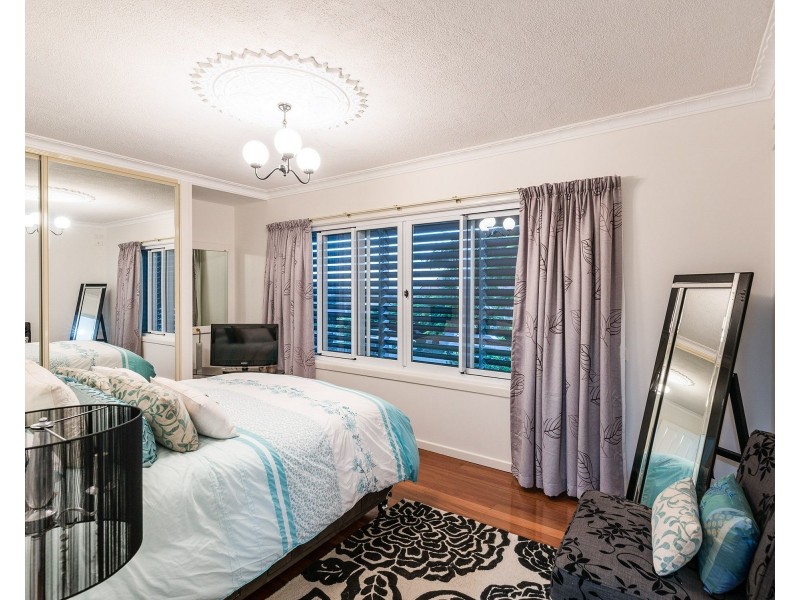 26 Brodie Street, Holland Park West QLD 4121