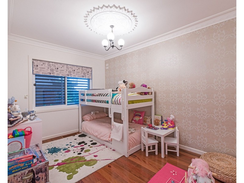 26 Brodie Street, Holland Park West QLD 4121